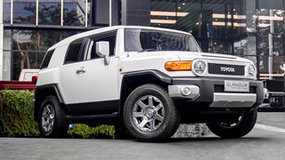 Toyota FJ Cruiser - White