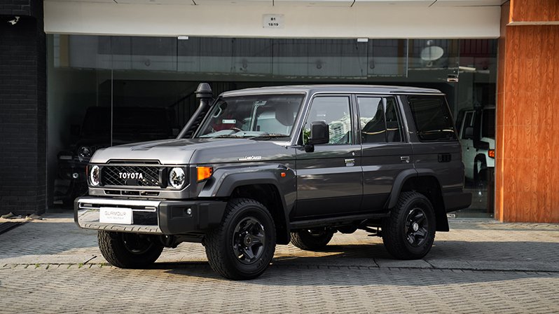TOYOTA LAND CRUISER 70 LX - GRAPHITE GREY 2026
