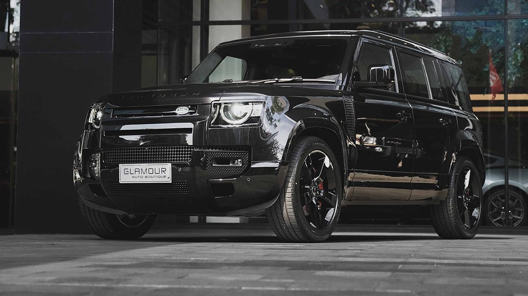 LAND ROVER DEFENDER 110 X P400 - SANTORINI BLACK